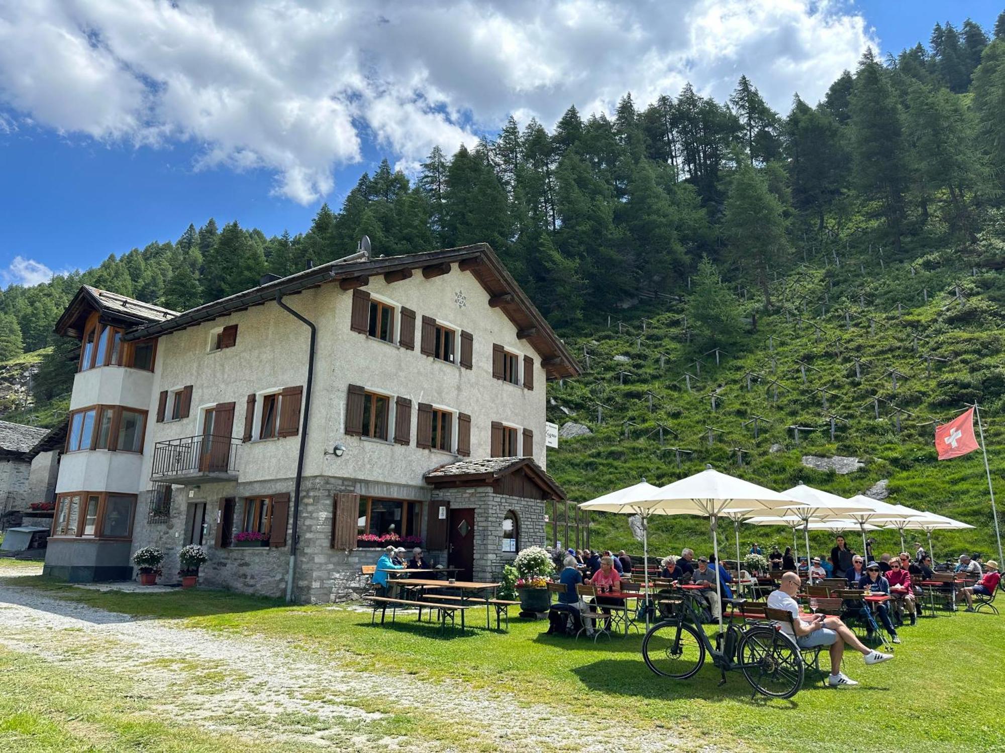 Hotel Ristorante Lagrev Maloja Exterior foto