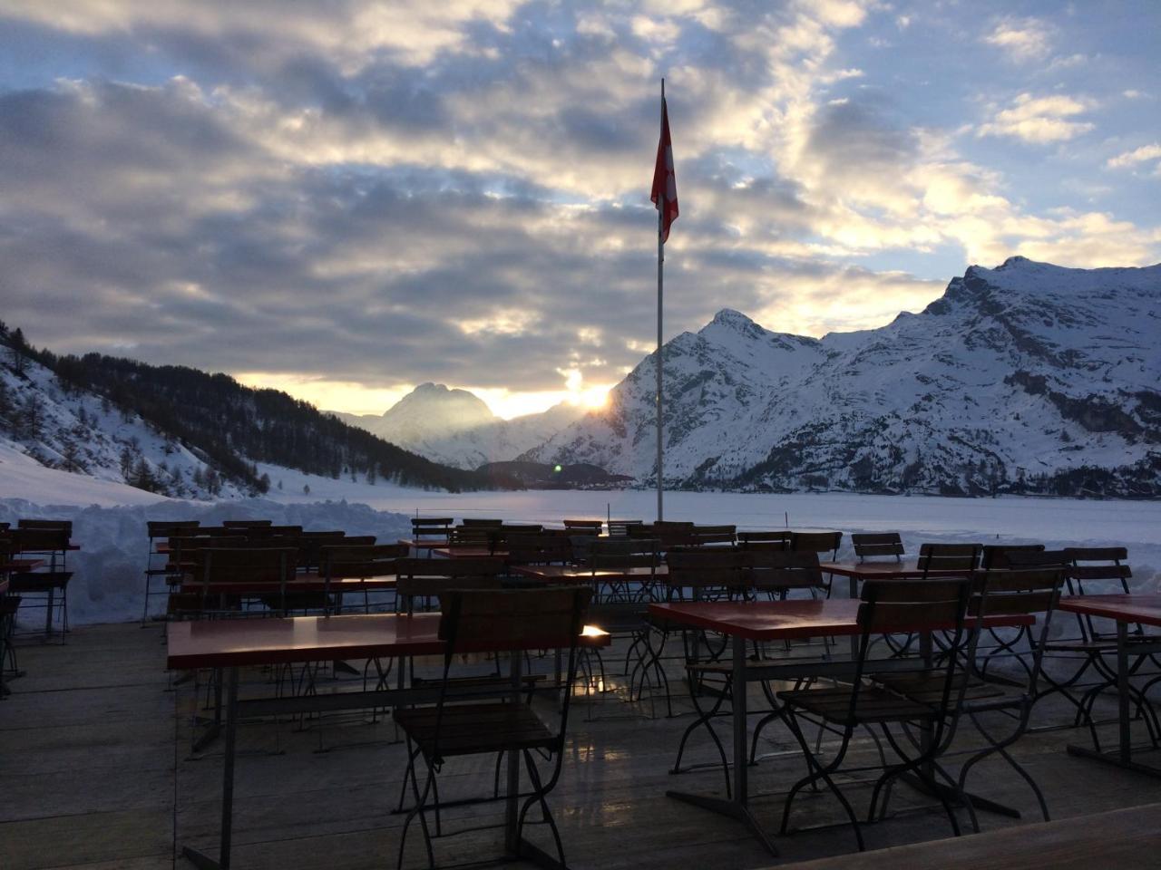 Hotel Ristorante Lagrev Maloja Exterior foto